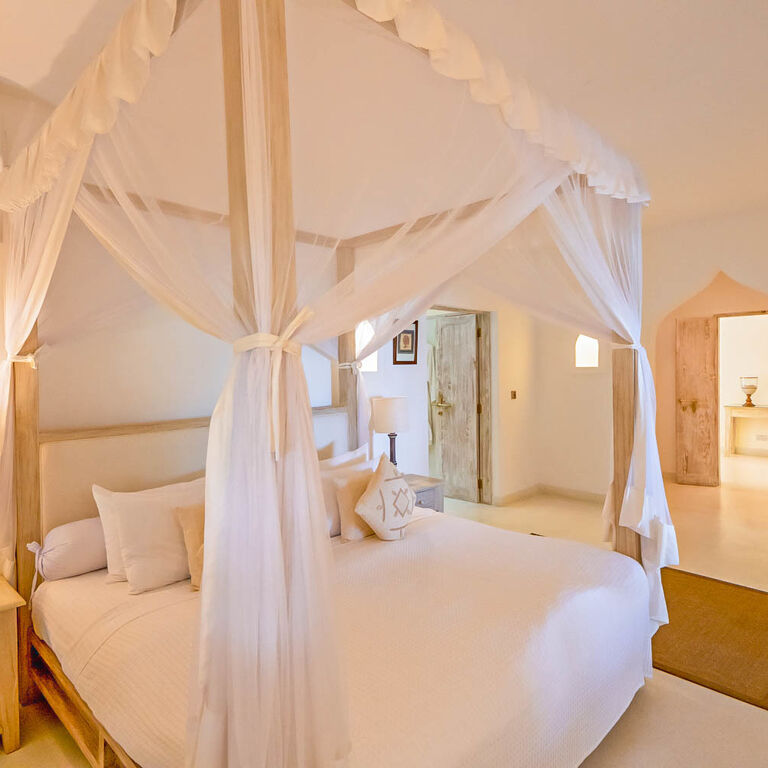 Luxury Three-bedroom Ocean Lodge