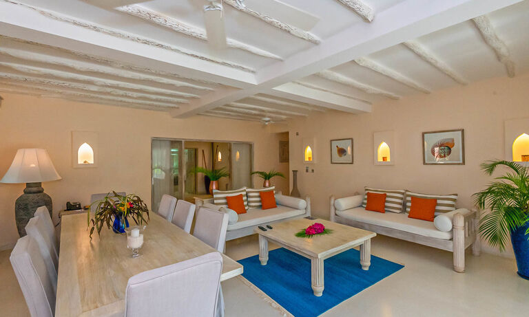 Luxury Three-bedroom Villa