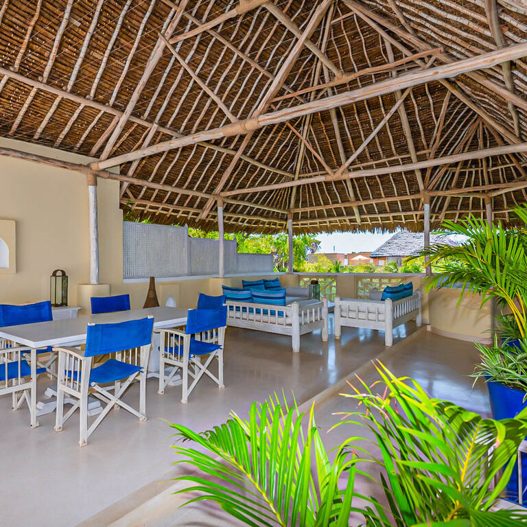 Luxury Three-bedroom Villa